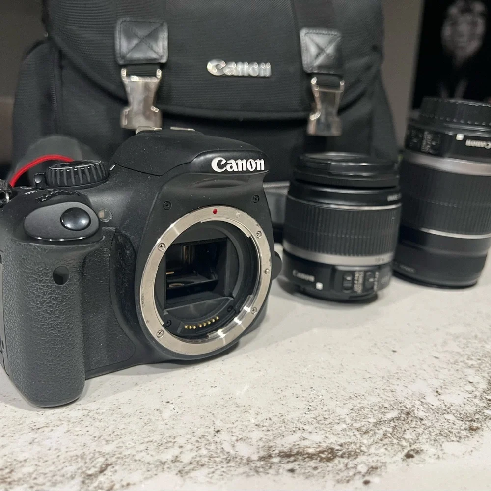Canon EOS Rebel T2i Camera